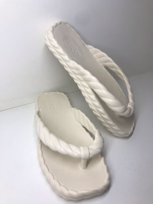 Chinelo em Eva 2 Tiras Off White Ref.400 - Image 2